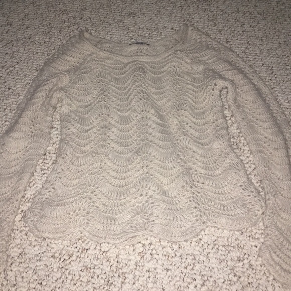 American Eagle Outfitters Sweaters - American eagle size medium cream sweater